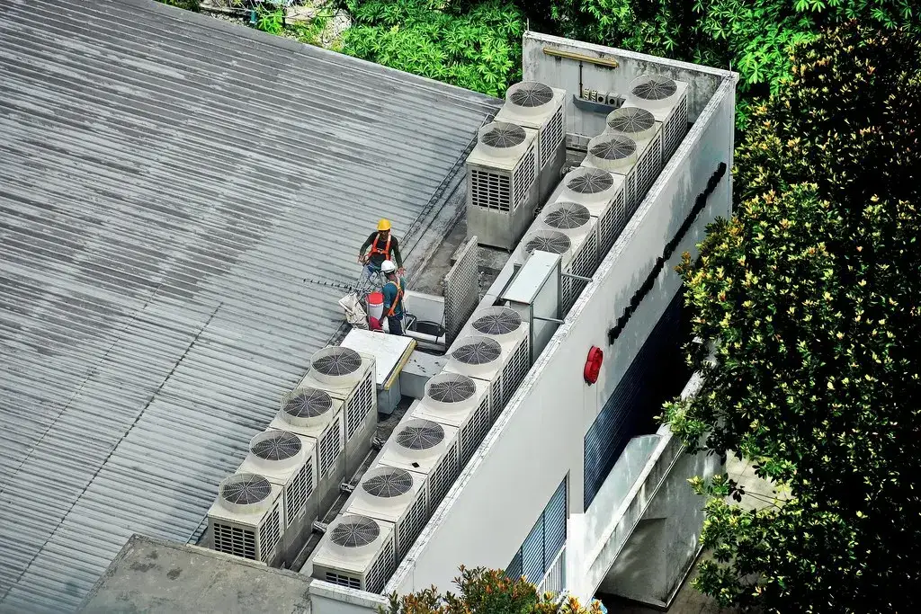 Rooftop air-conditioning units serviced by field technicians