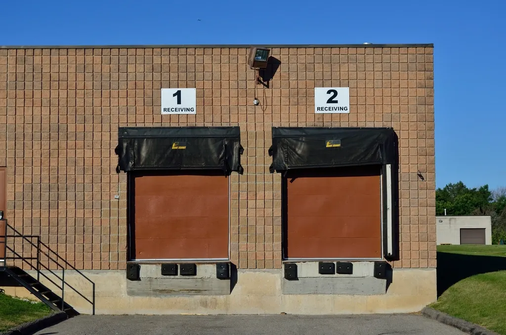 Warehouse loading dock bays